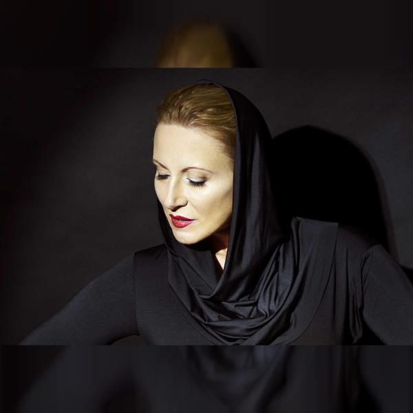RENATA DRÖSSLER