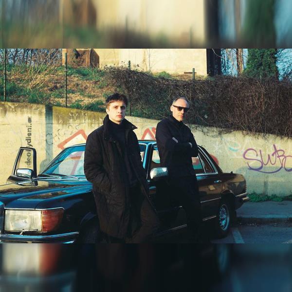 Taskent + Carlos, Cebola & George