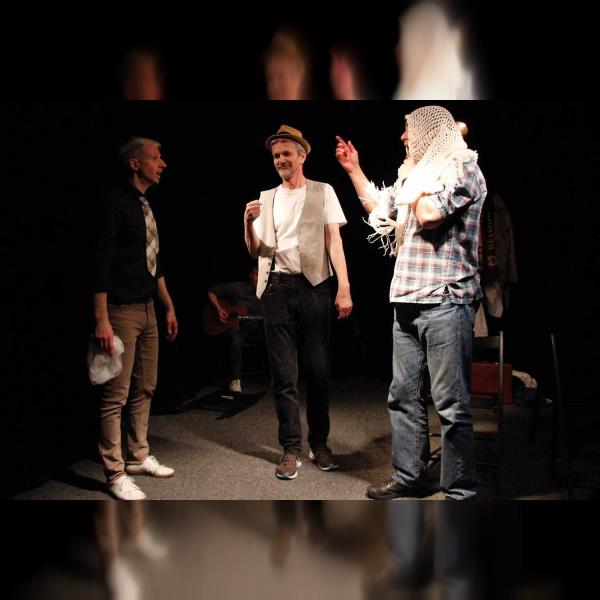 Divadlo 301: Květnová