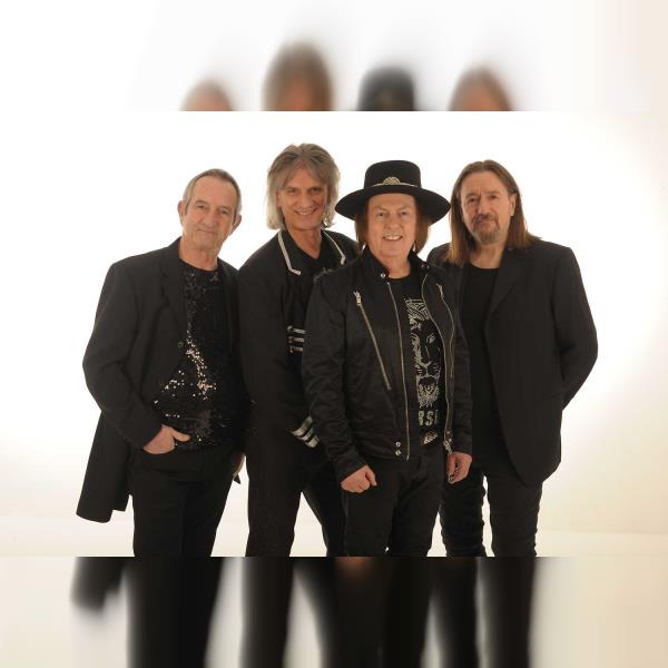 Slade + support: Precedens