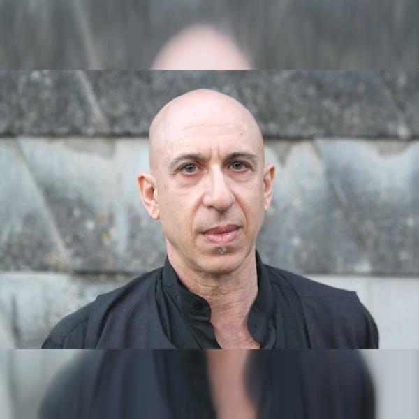 Substance: Nekonečný Spinoza