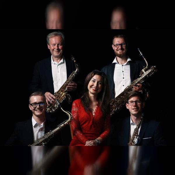 SVĚTOVÁ HUDBA PRO 4 SAXOFONY a ZPĚV