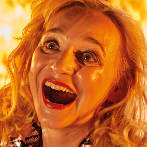 NĚHA, Divadlo v Dlouhé