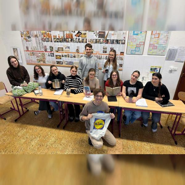 Chci zpátky školné