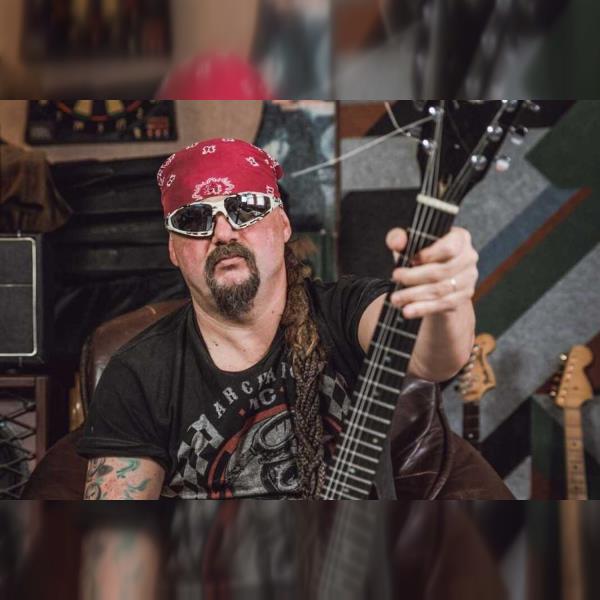 Miloš Dodo Doležal + Menhir