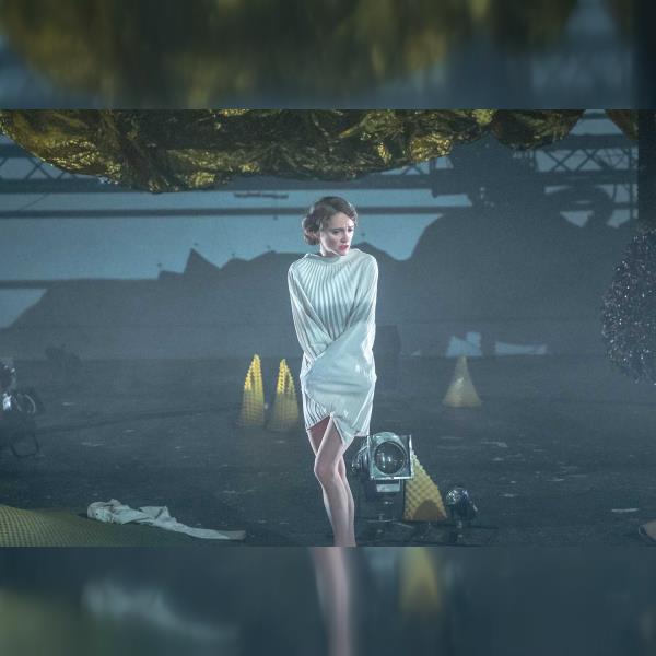 Manželka publikovaného básníka