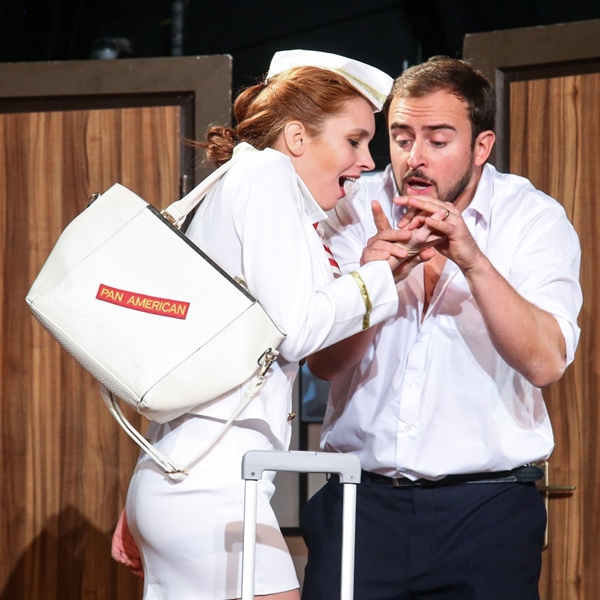 Tři letušky v posteli