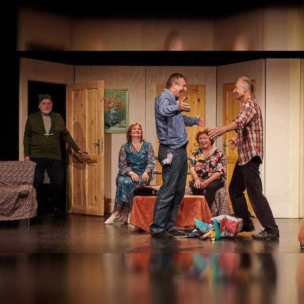 NA POSLEDNÍ CHVÍLI