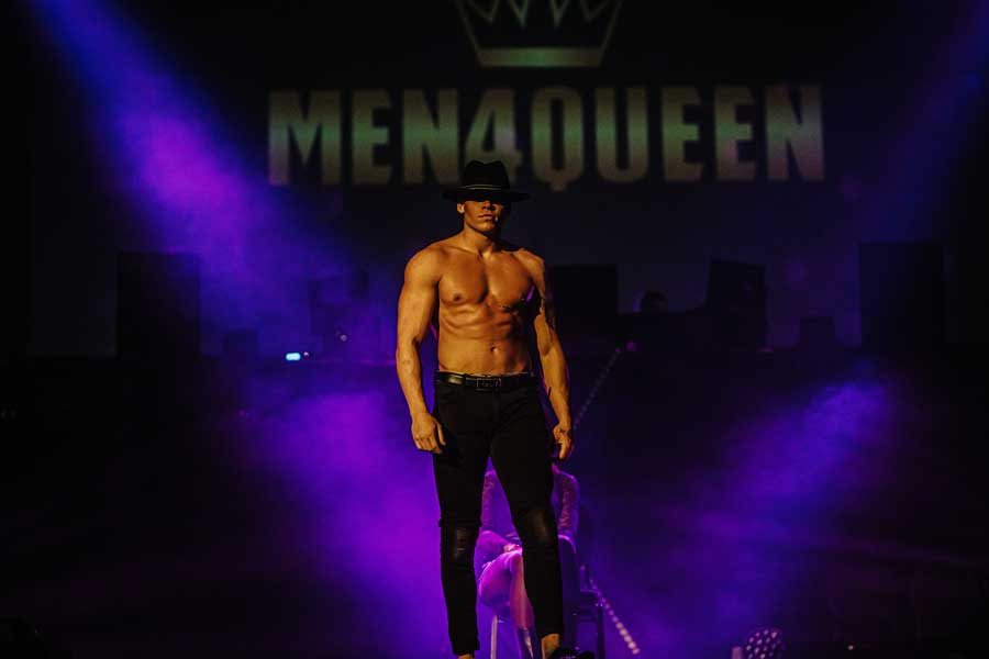 picture MEN4QUEEN SHOW
