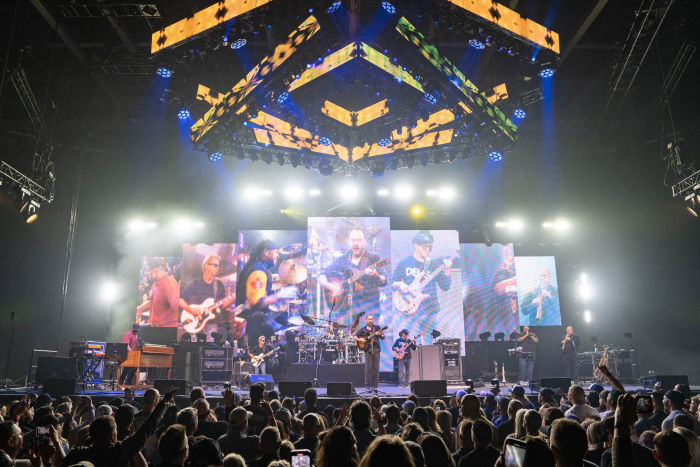 picture DAVE MATTHEWS BAND