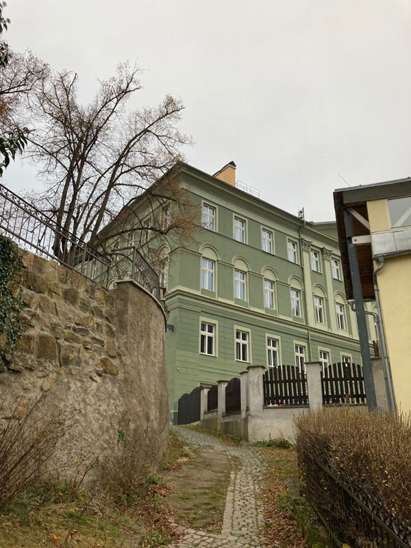 picture Divadlo Husovka