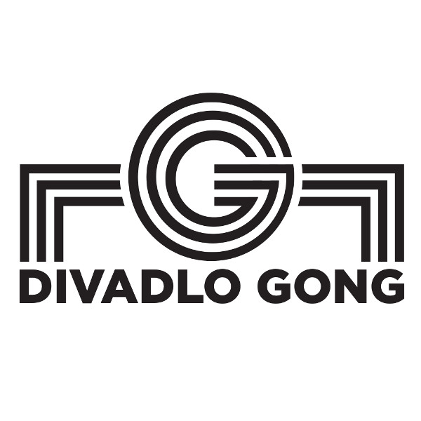 ZDENĚK SVĚRÁK & LADISLAV SMOLJAK: HOSPODA NA MÝTINCE