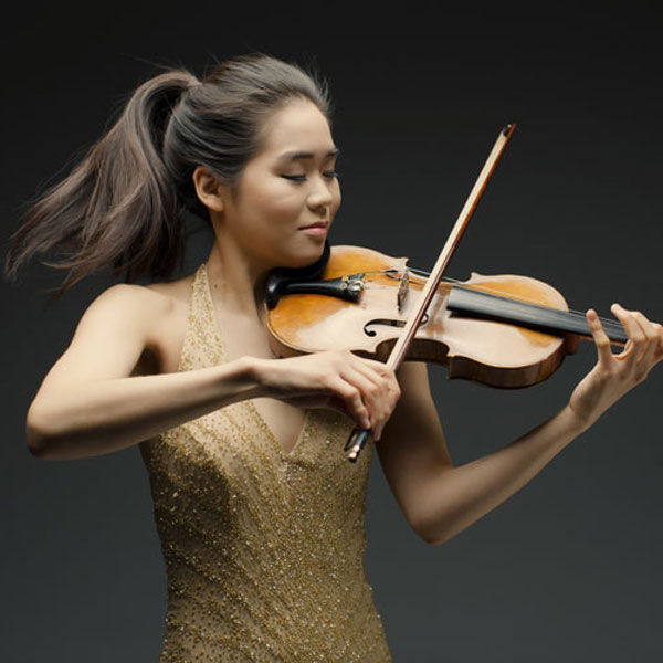 Esther Yoo & Czech Virtuosi